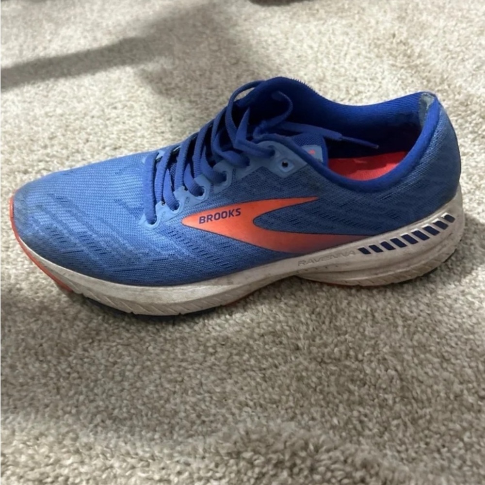 Brooks women Blue and Orange Running Shoes size 9